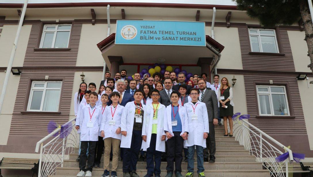 Fatma Temel Turhan Bilim Sanat Merkezimizin 4006 TÜBİTAK Bilim Fuarı Açılışını  Valimiz Sayın Kadir Çakır Gerçekleştirdi