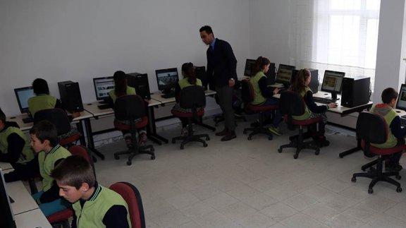 Bişek Şehit Adem Kocadağ Ortaokuluna Teknoloji Sınıfı Açıldı