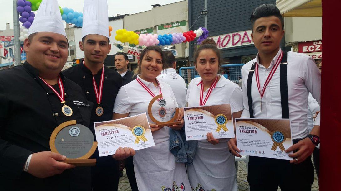 Fatih Mesleki ve Teknik Anadolu Lisemizden 2 Altın,1 Gümüş ve 1 bronz Madalya