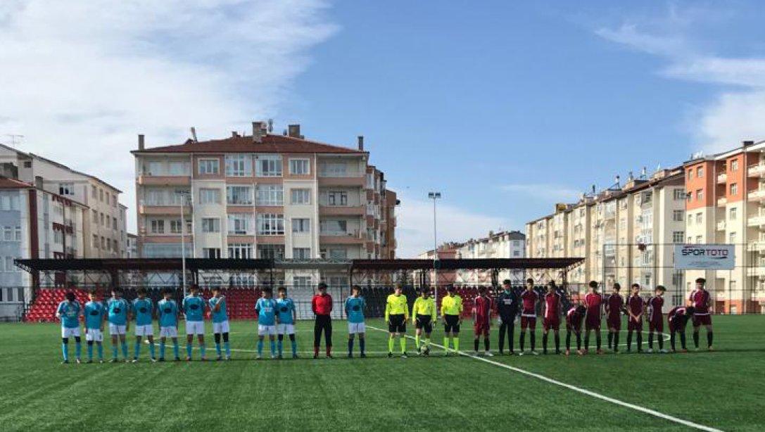 Yiğitler Şehri Yozgat'ın Öğrencileri Futbol Müsabakalarında Mücadele Etti