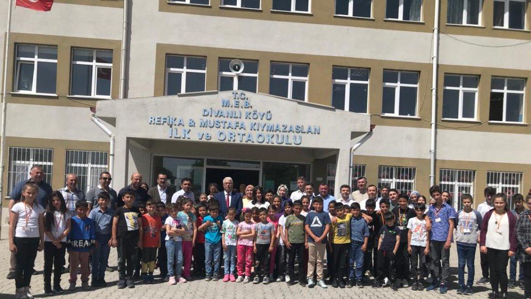 Divanlı Refika-Mustafa Kıymazaslan Ortaokulu 4006 TÜBİTAK Bilim Fuarı