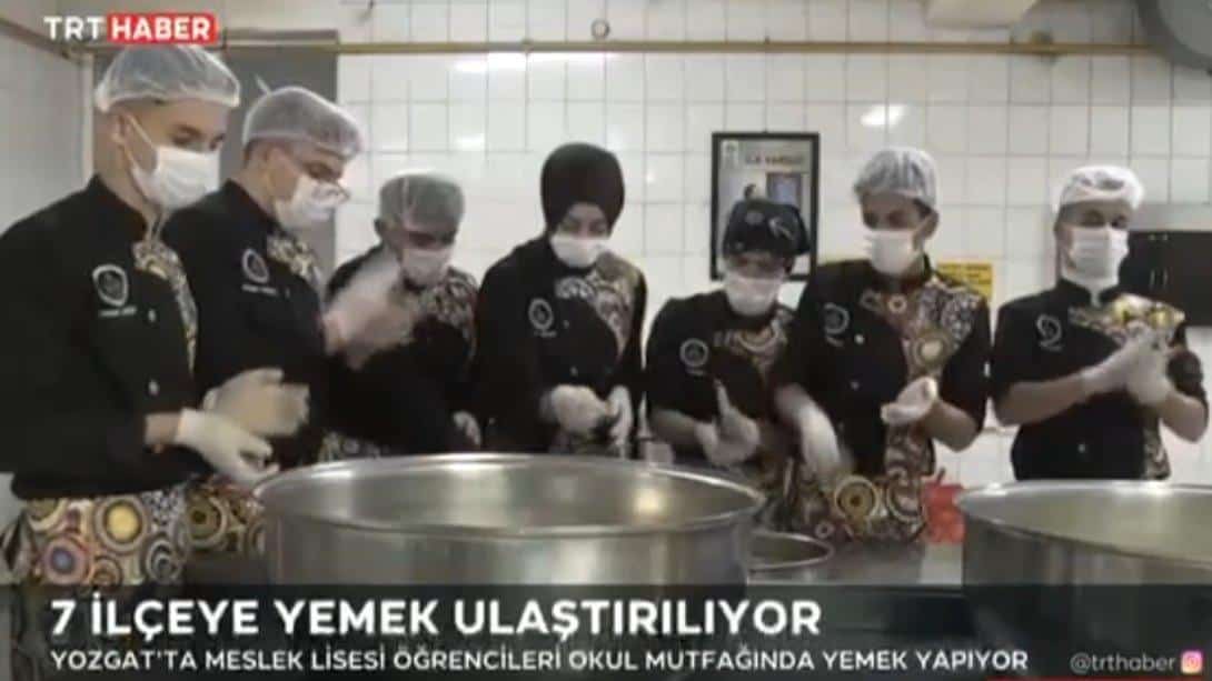 Fatih Mesleki ve Teknik Anadolu Lisemiz 7 İlçemizdeki 1.600 Öğrencimize yemek Ulaştırıyor.