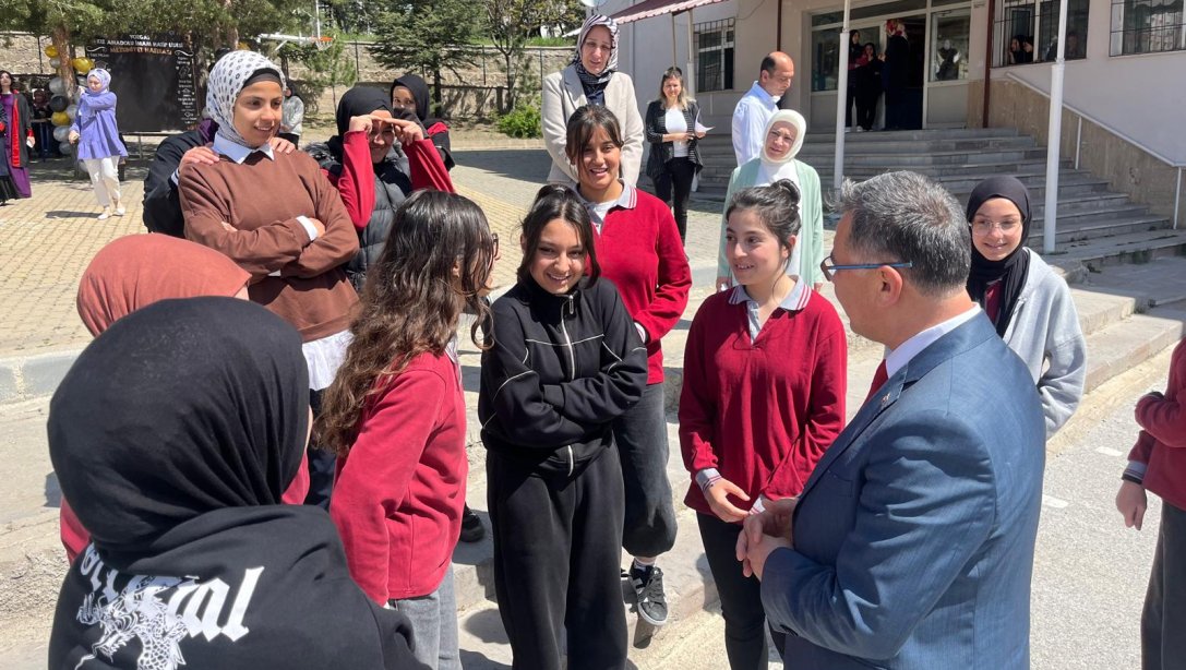 Okul Ziyaretlerimizde Yozgat Kız Anadolu İmam Hatip Lisesi