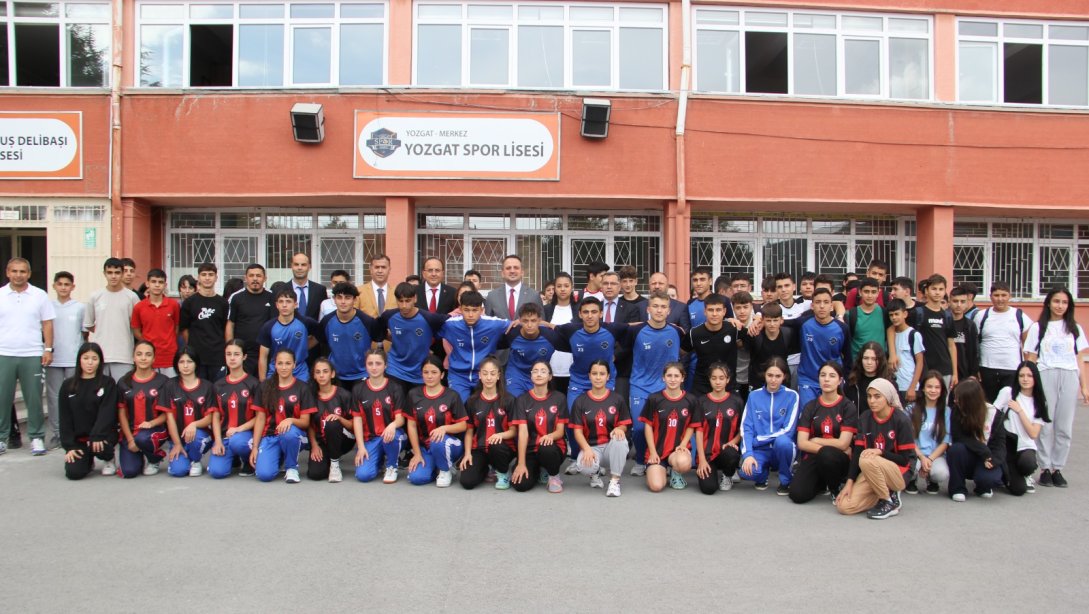 Gençlik ve Spor Bakan Yardımcısı Spor Lisemizi Ziyaret Etti